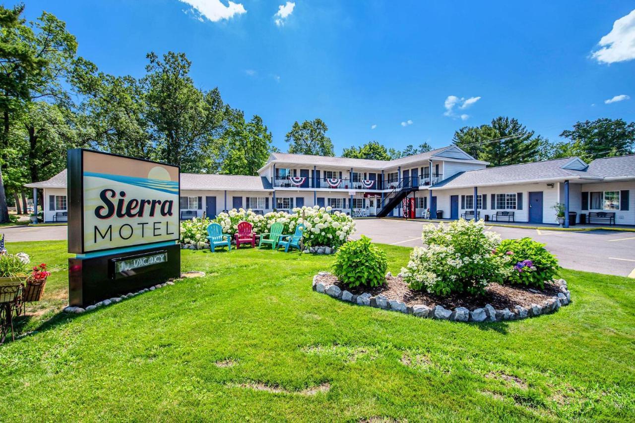 The Sierra Motel Traverse City Exterior photo