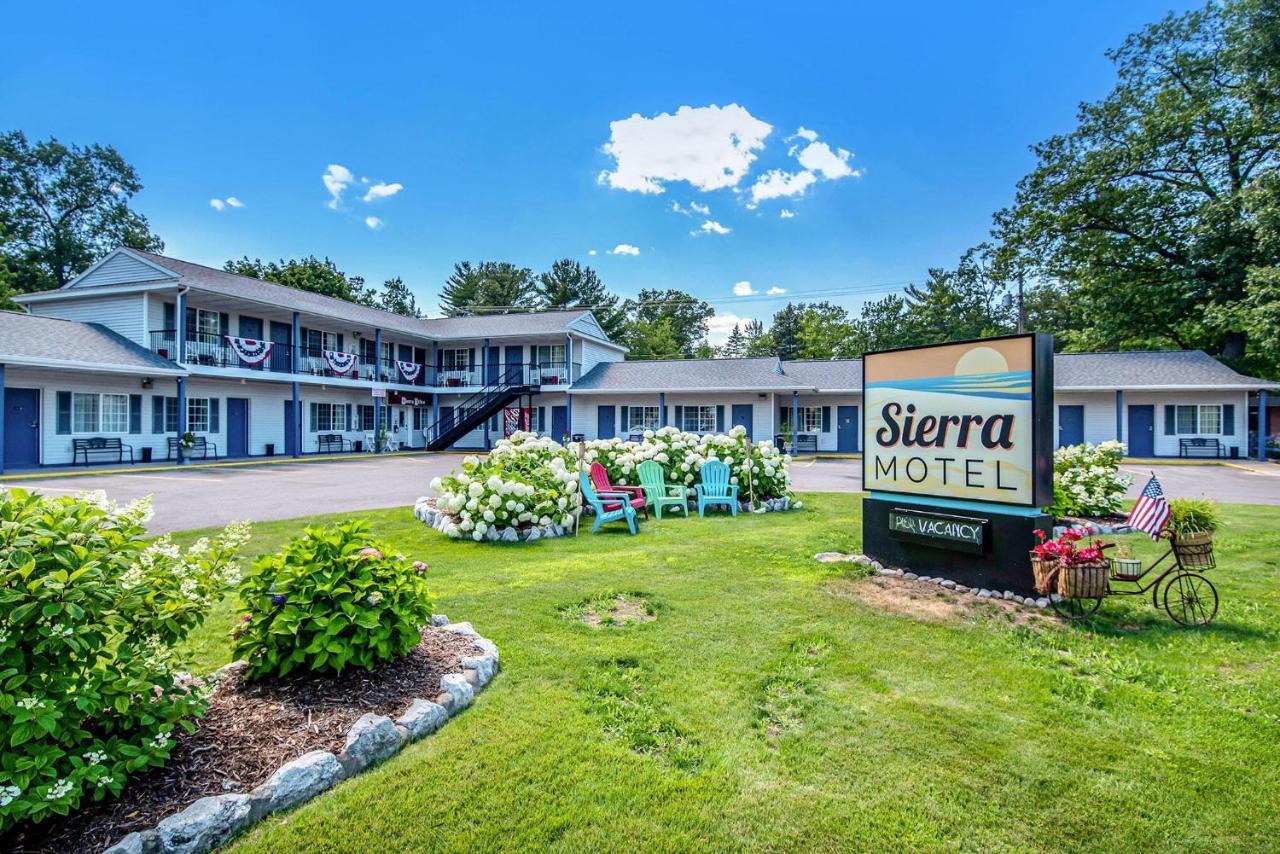 The Sierra Motel Traverse City Exterior photo